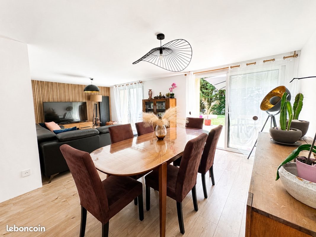 Maison à vendre, 96m², Laval