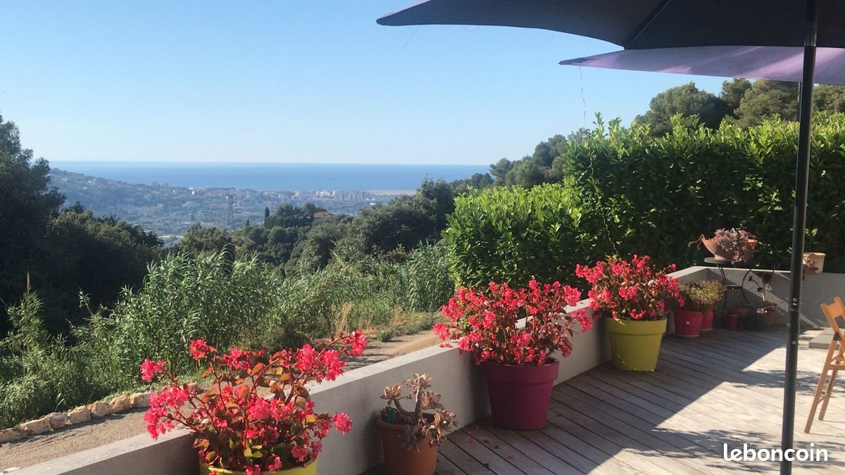 Appartement à louer, 160m², La Gaude