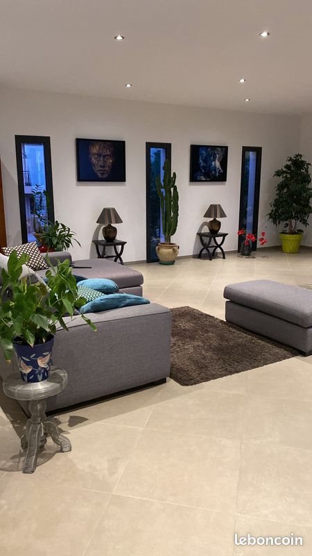 Appartement à louer, 160m², La Gaude