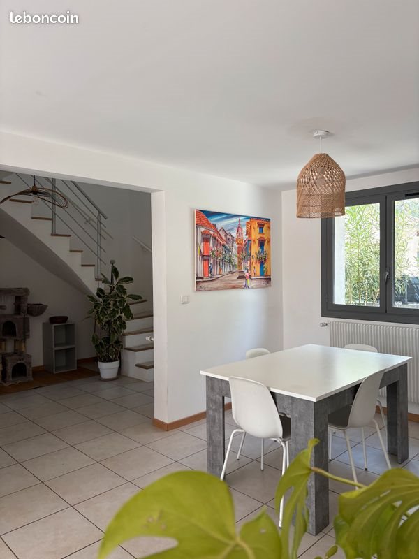 Maison à louer, 97m², Meyrargues