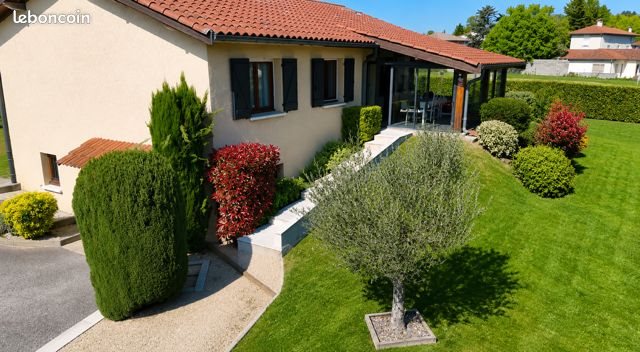 Maison à vendre, 114m², Luzinay