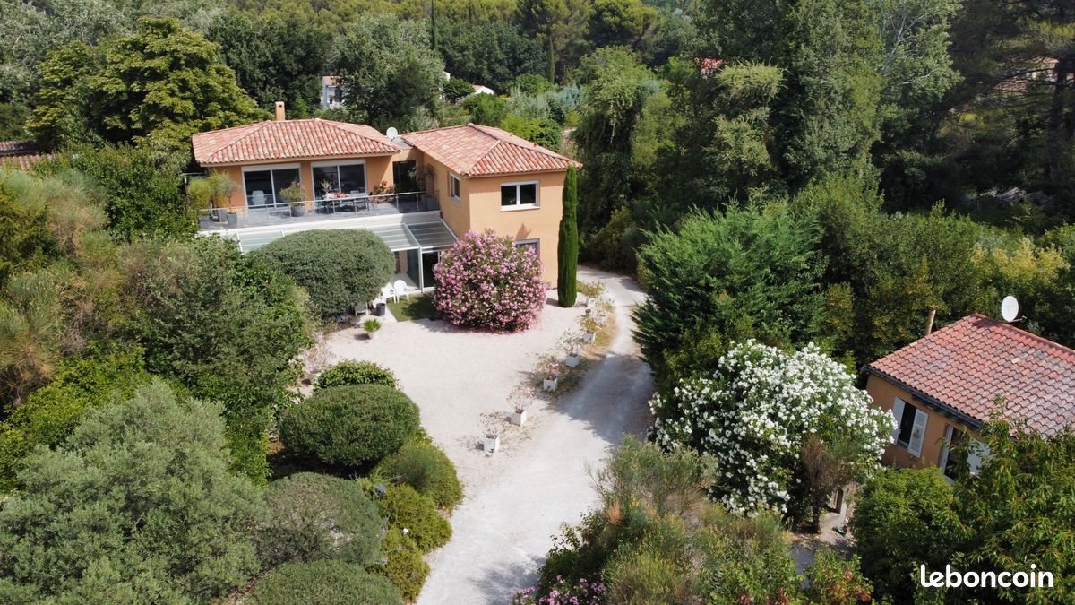 Maison à vendre, 225m², Simiane-Collongue