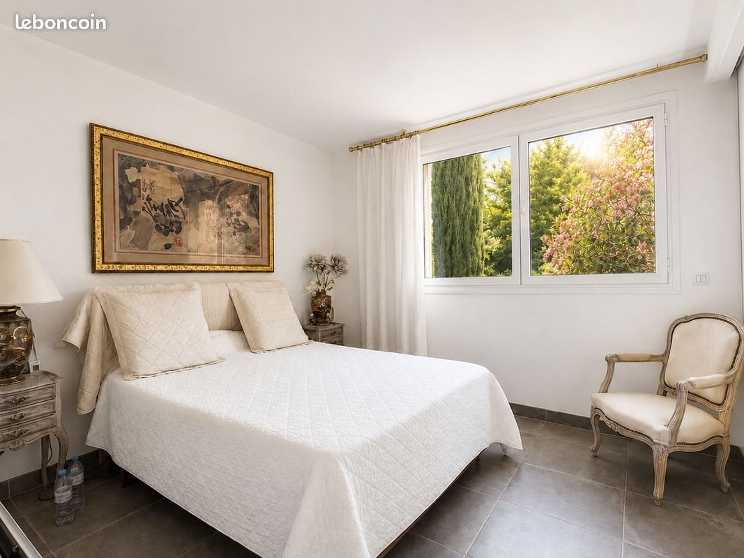 Maison à vendre, 225m², Simiane-Collongue