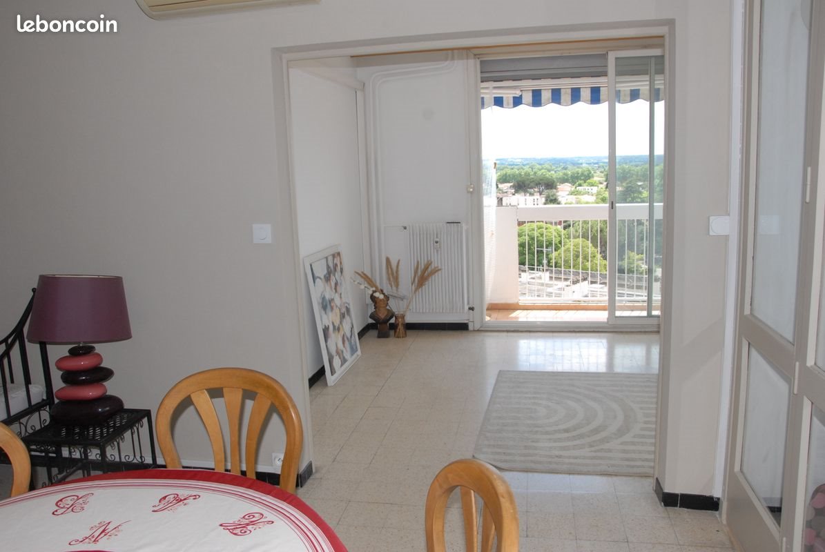 Appartement à louer, 82m², Nîmes