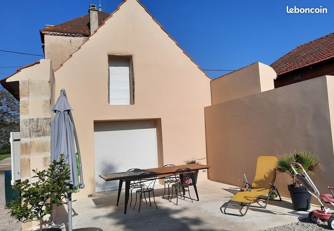 Maison à louer, 95m², Biozat