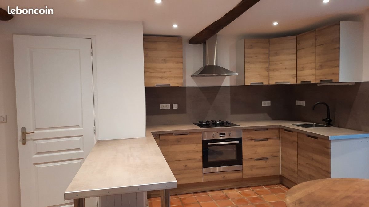 Maison à louer, 95m², Biozat