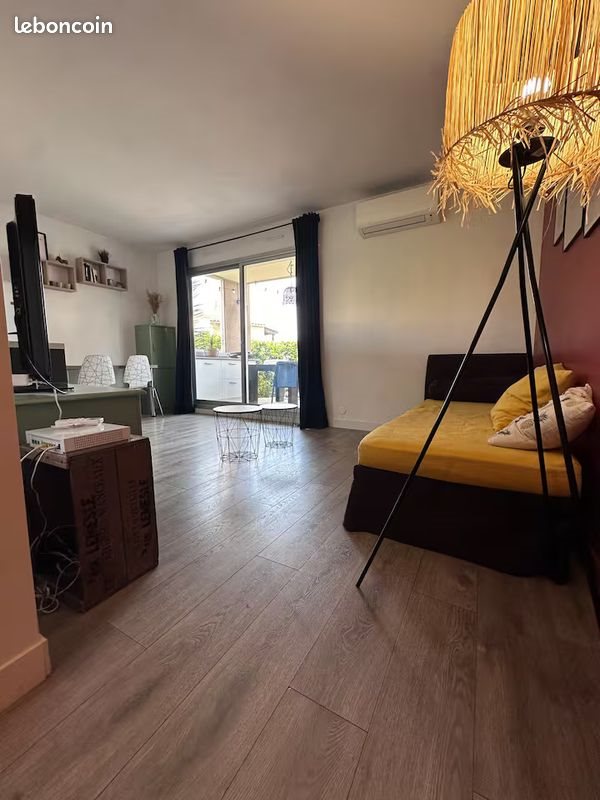 Appartement à louer, 35m², Antibes