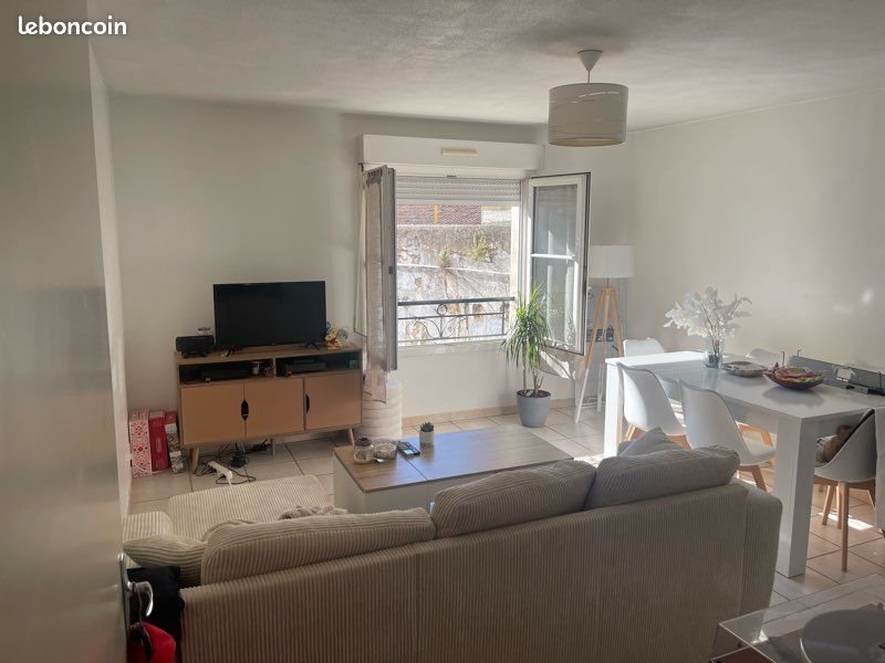 Appartement à louer, 45m², Bagnols-sur-Cèze