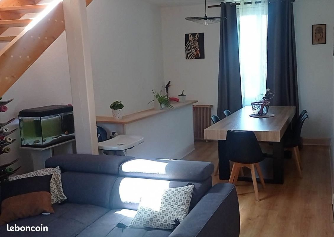 Maison à louer, 91m², Saint-Victor