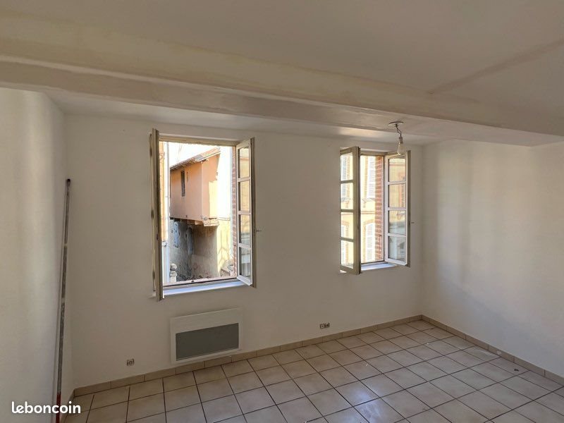 Appartement à louer, 57m², Samatan