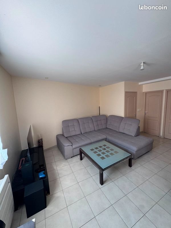 Appartement à louer, 64m², Bréviandes