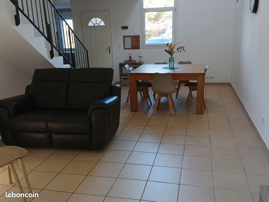 Maison à louer, 100m², Beauvoisin