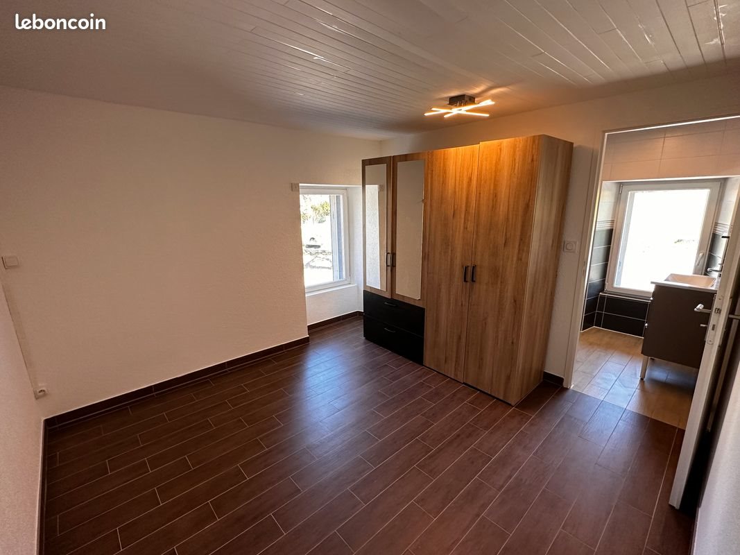 Appartement à louer, 85m², Féternes