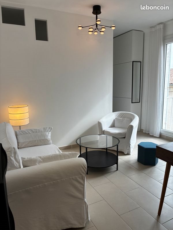 Appartement à louer, 27m², Arles