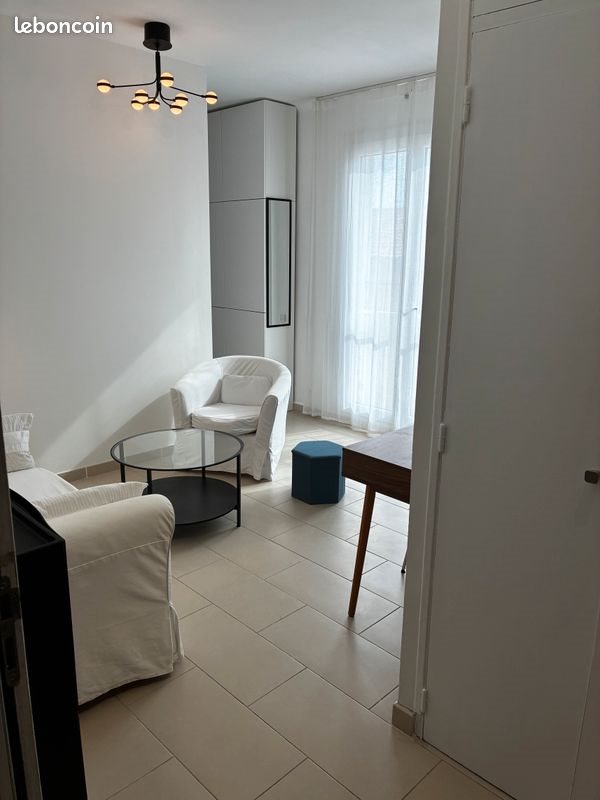 Appartement à louer, 27m², Arles