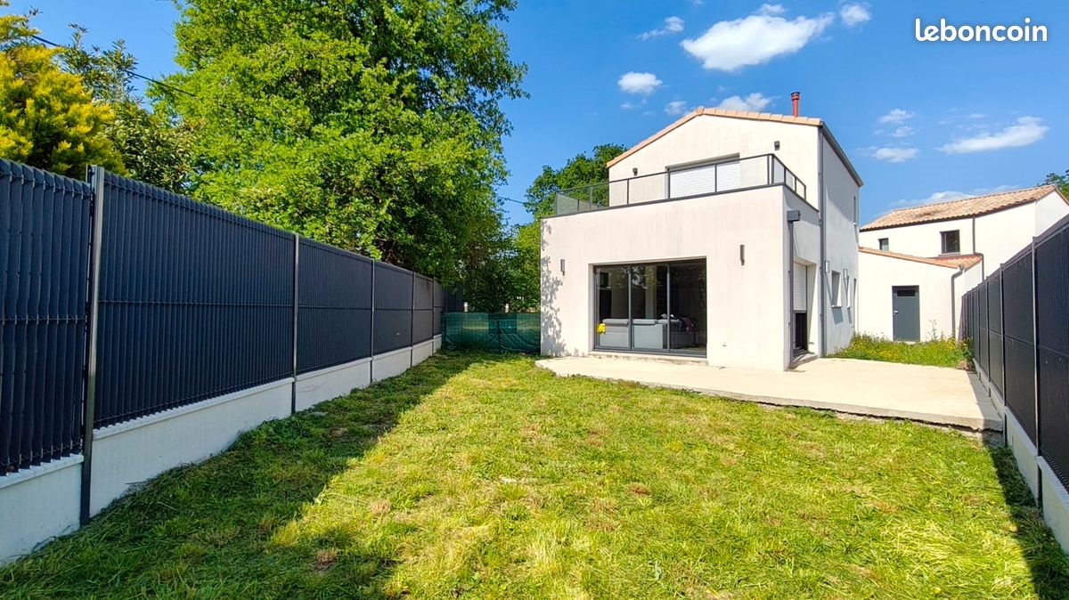 Maison à vendre, 106m², Sainte-Pazanne