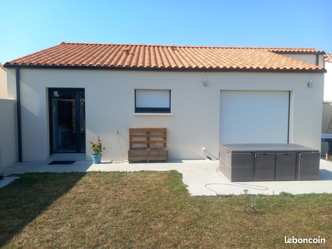 Maison à louer, 95m², Beaufou