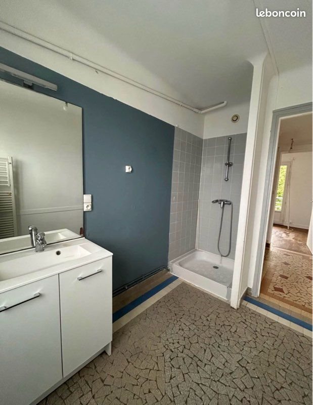 Appartement à louer, 84m², Léré