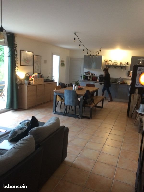 Maison à louer, 90m², Carpentras