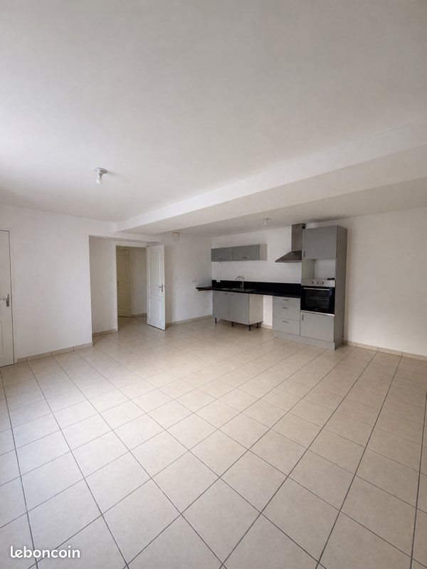 Appartement à louer, 58m², Candé