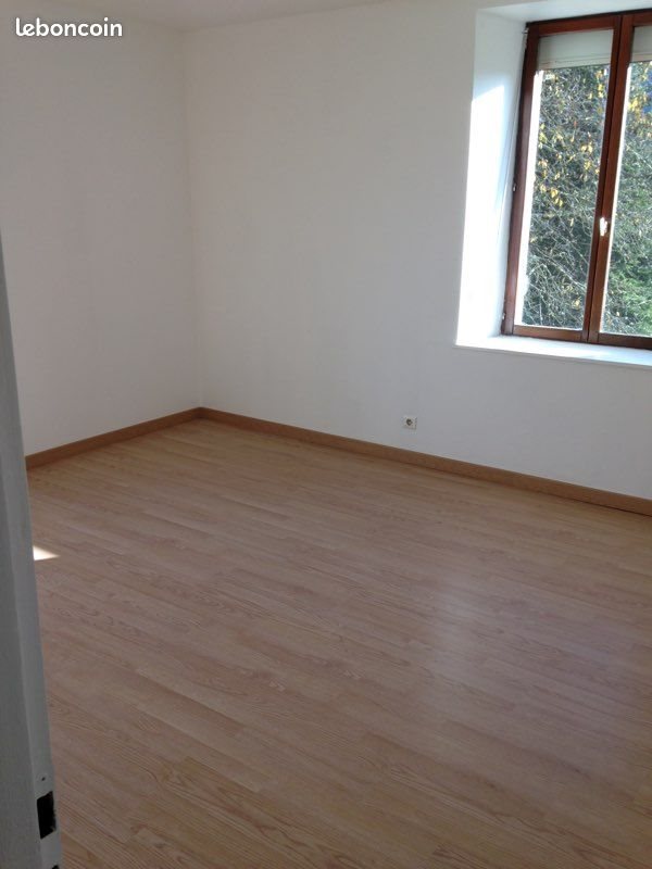 Appartement à louer, 100m², Breuches