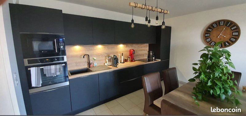 Appartement à louer, 63m², Gattières