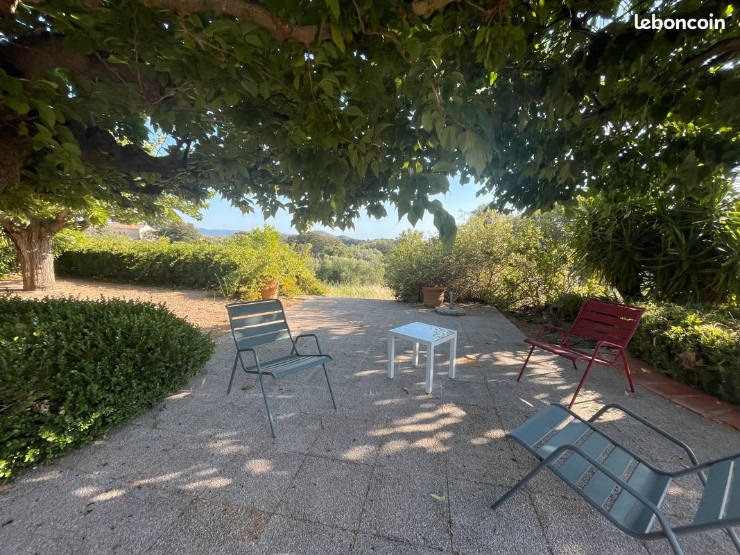 Maison à louer, 104m², Afa