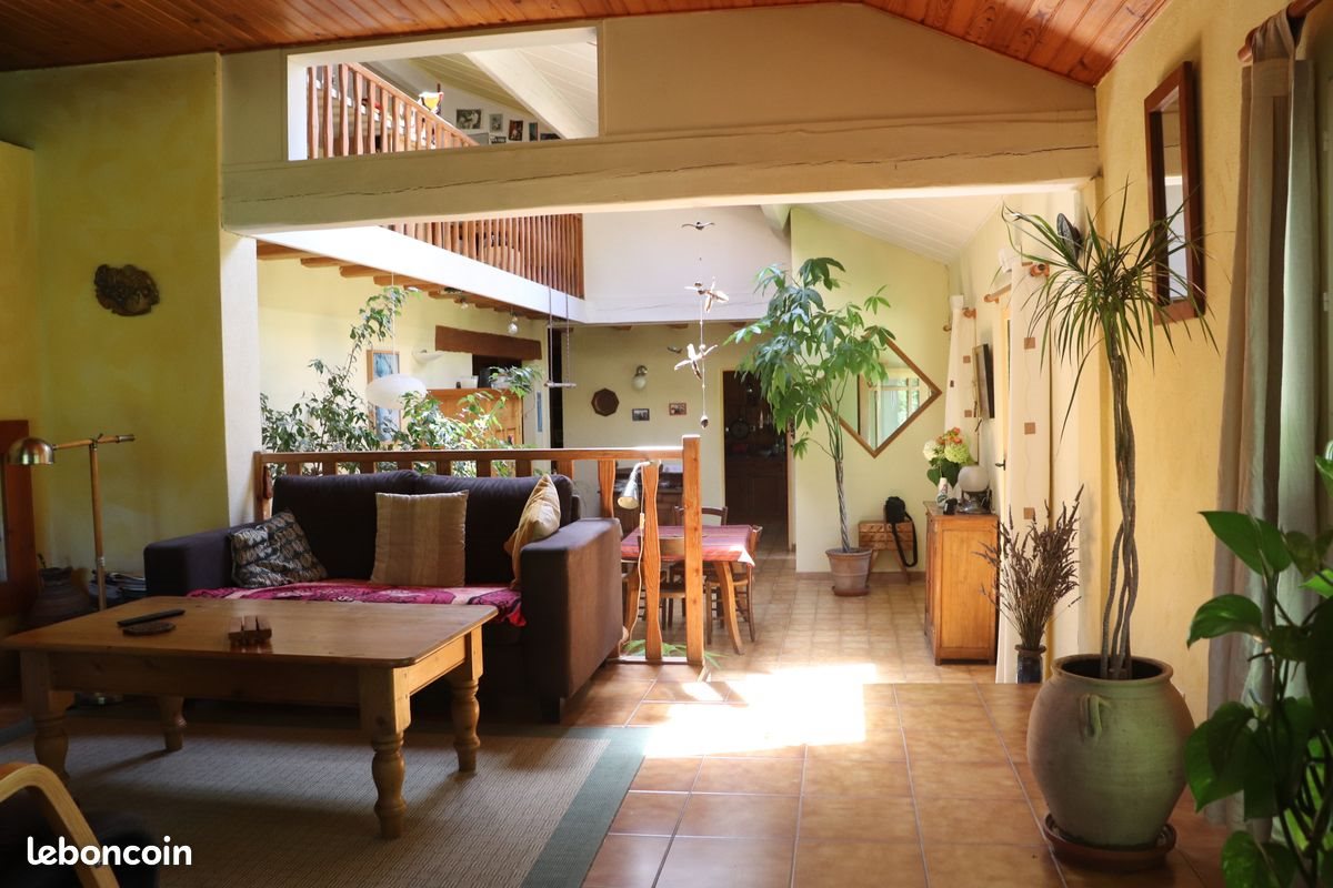 Maison à vendre, 480m², Fougax-et-Barrineuf
