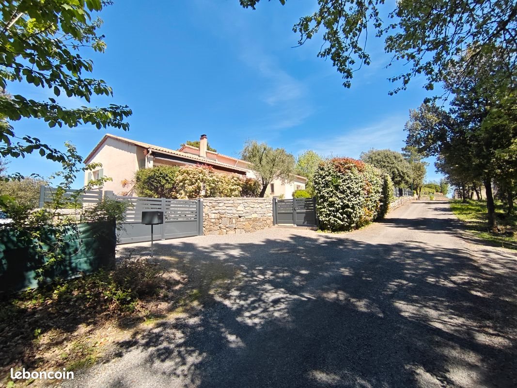 Maison à vendre, 202m², Saint-Sébastien-d'Aigrefeuille