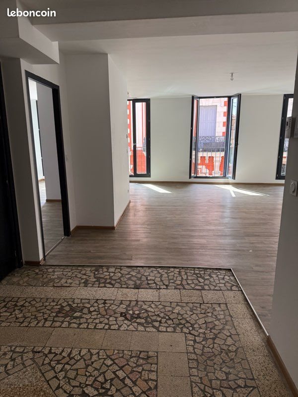 Appartement à louer, 120m², Millas