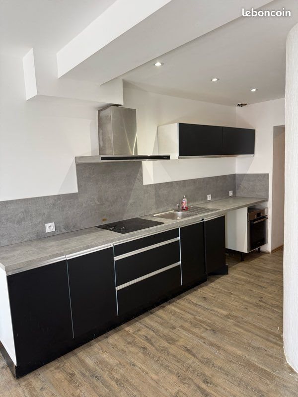 Appartement à louer, 120m², Millas
