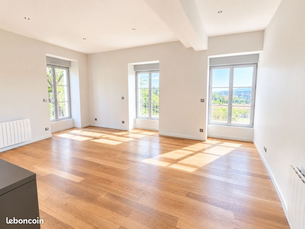 Appartement à vendre, 75m², La Buisse