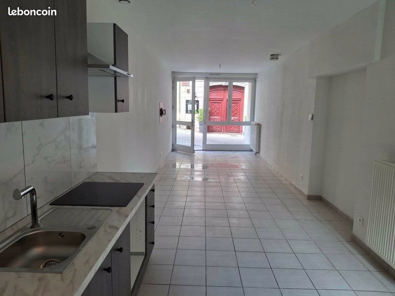 Maison à louer, 68m², Champlitte