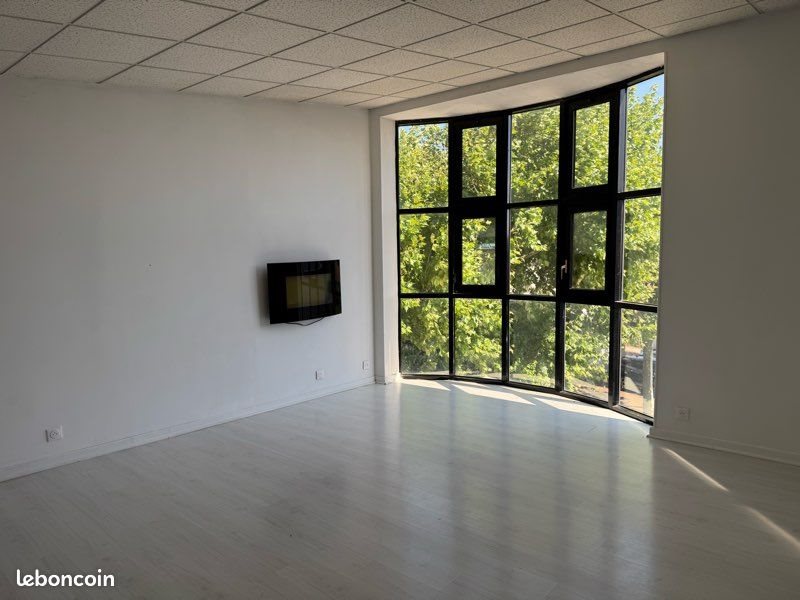 Appartement à louer, 200m², Sauzet