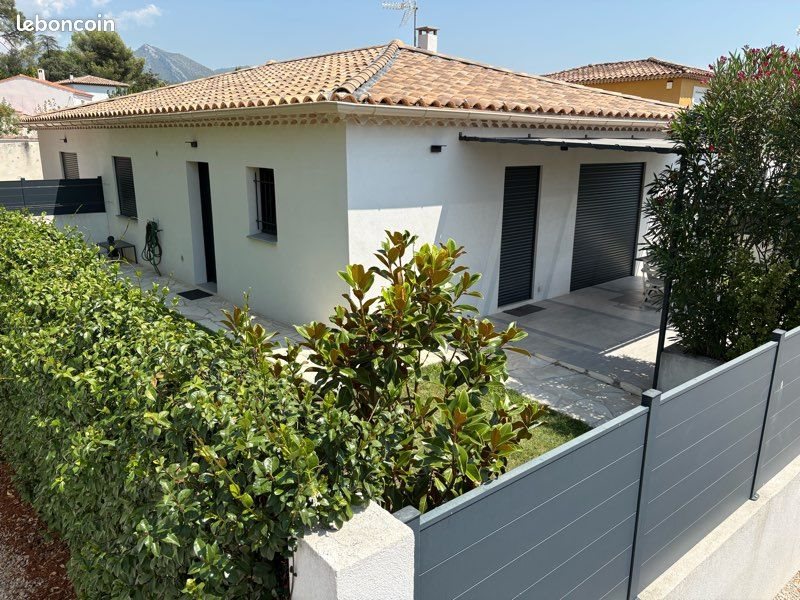 Maison à louer, 80m², Aubagne
