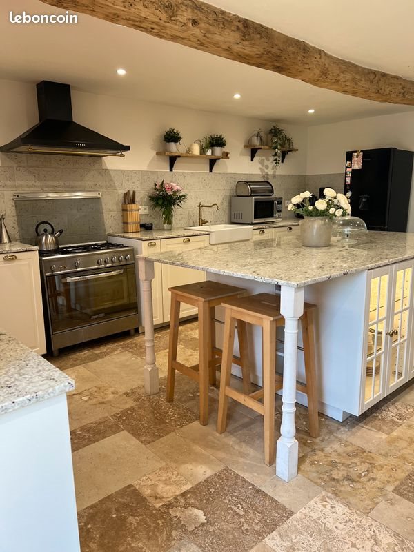 Maison à louer, 230m², Guitalens-L'Albarède