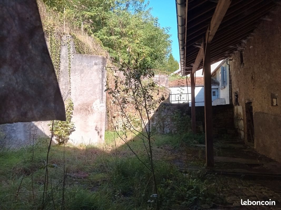 Maison à vendre, 350m², Jussey