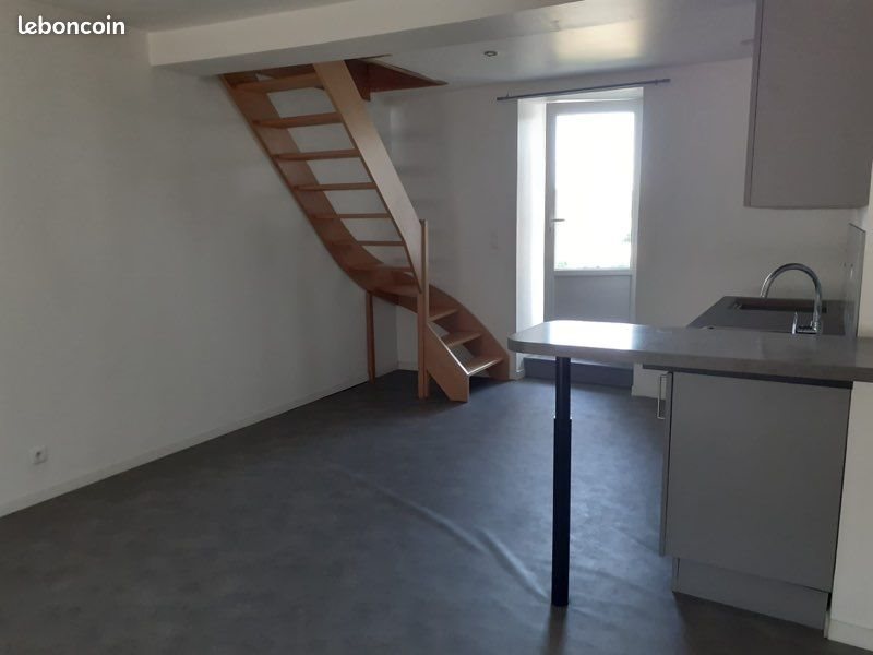 Appartement à louer, 45m², Champagnac