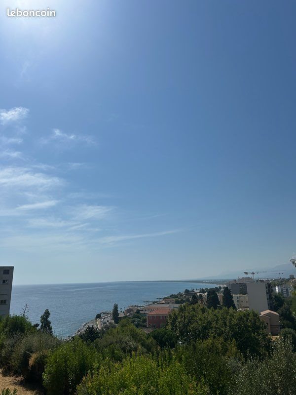 Appartement à louer, 75m², Bastia
