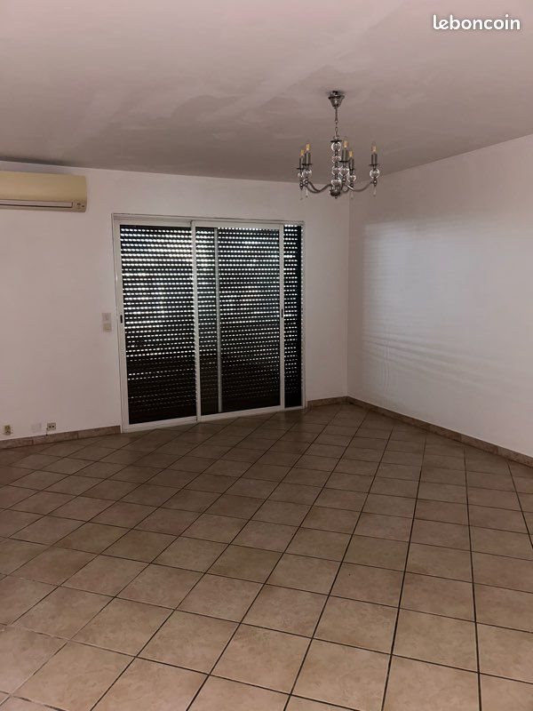Appartement à louer, 75m², Bastia