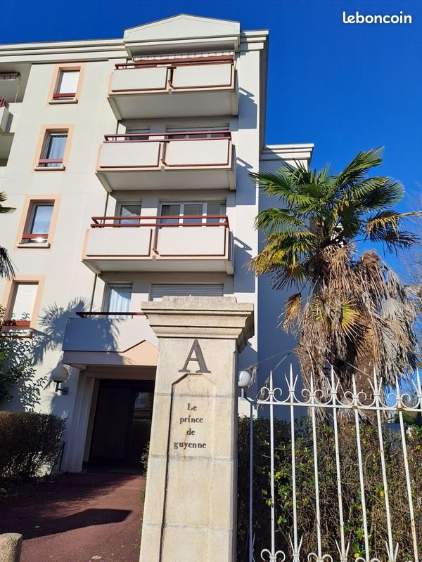 Appartement à louer, 41m², Talence