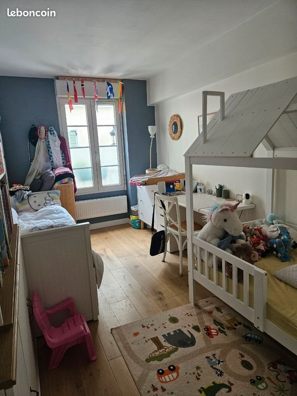 Appartement à louer, 75m², Puteaux