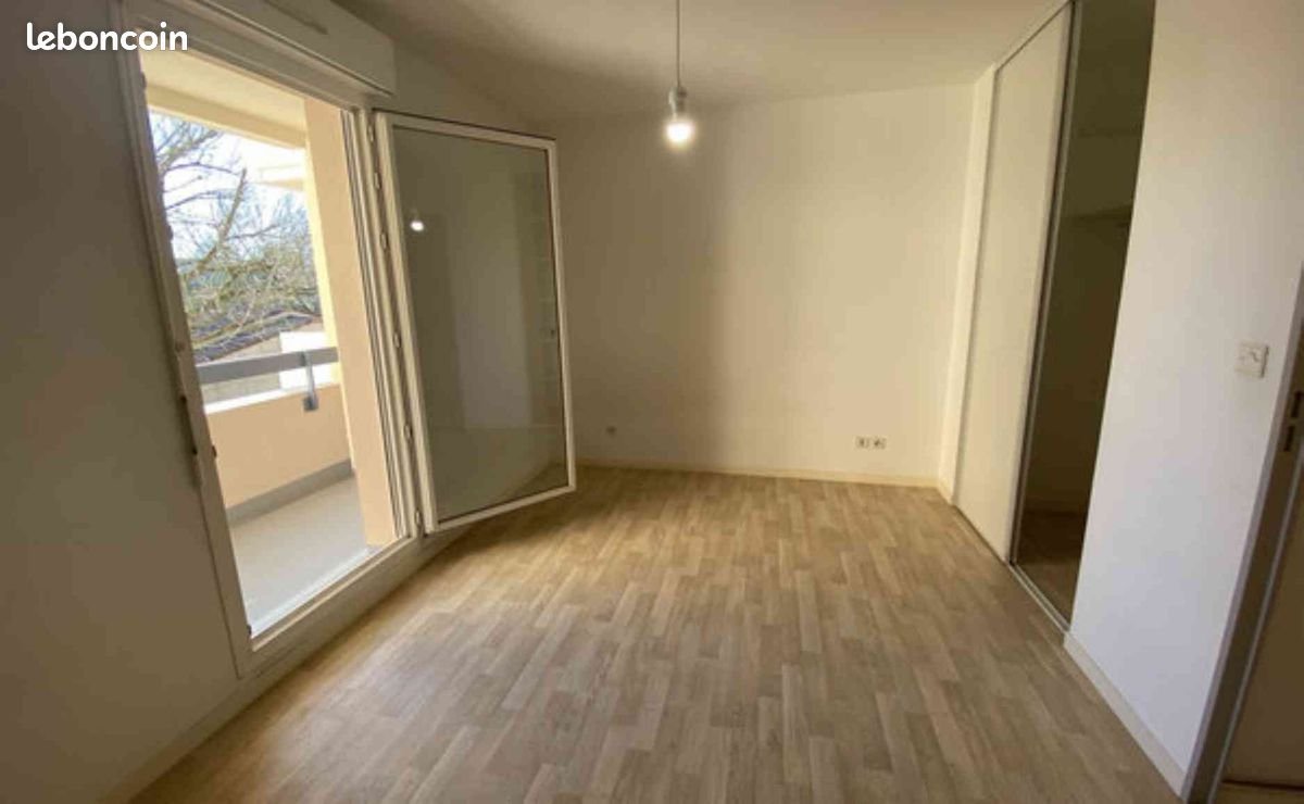 Appartement à louer, 69m², Pessac