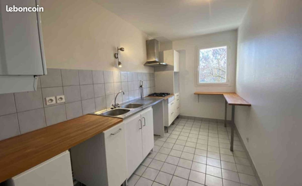 Appartement à louer, 69m², Pessac