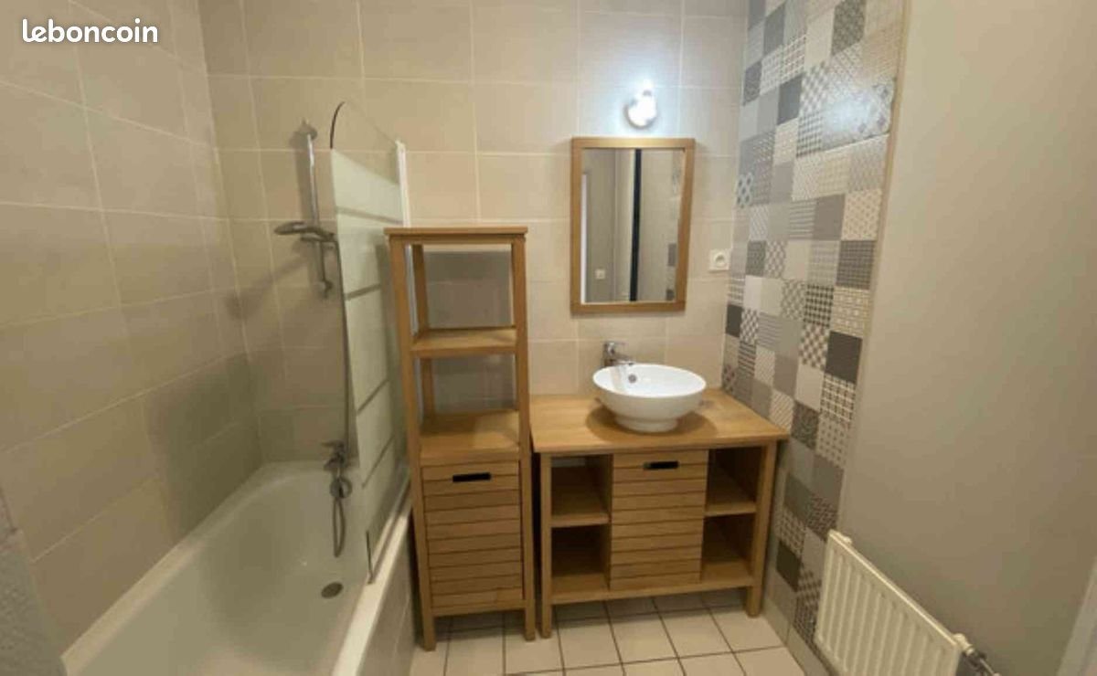Appartement à louer, 69m², Pessac