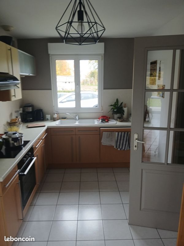 Maison à louer, 90m², Saméon