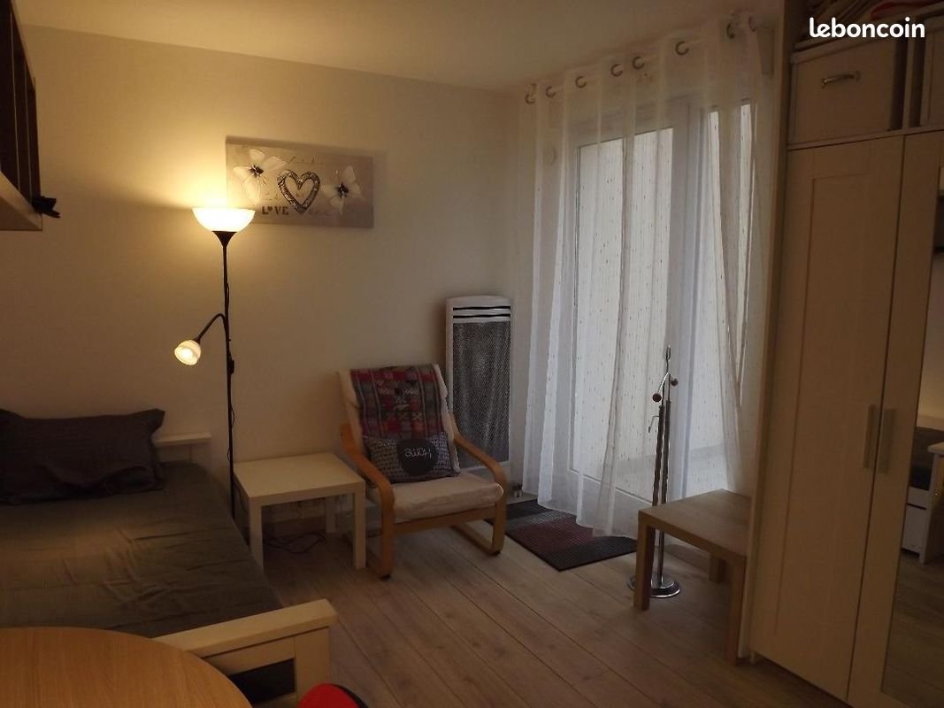 Appartement à louer, 20m², Montigny-le-Bretonneux