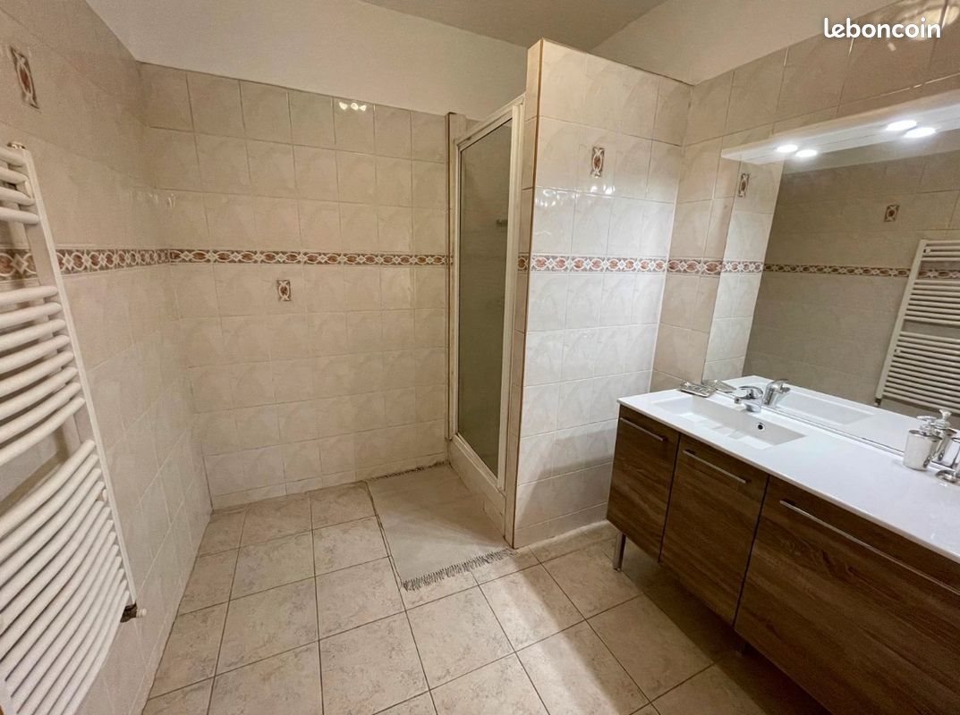 Appartement à louer, 28m², Nîmes