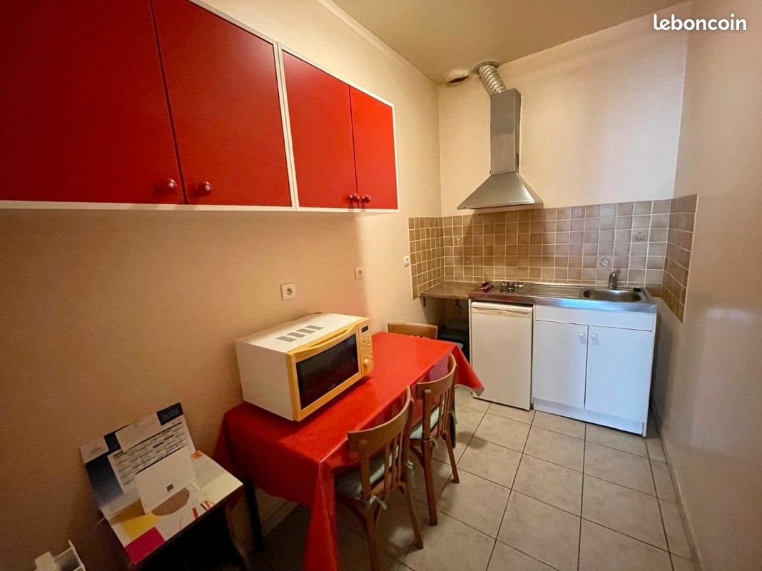 Appartement à louer, 28m², Nîmes
