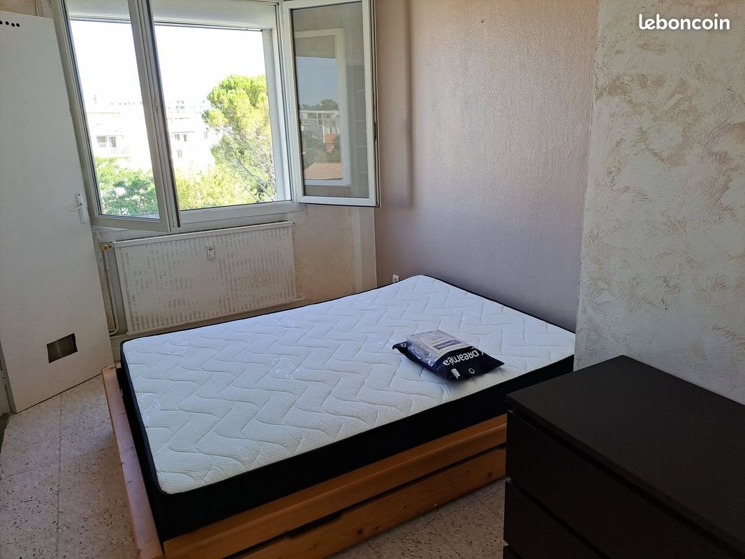 Appartement à louer, 27m², Nîmes